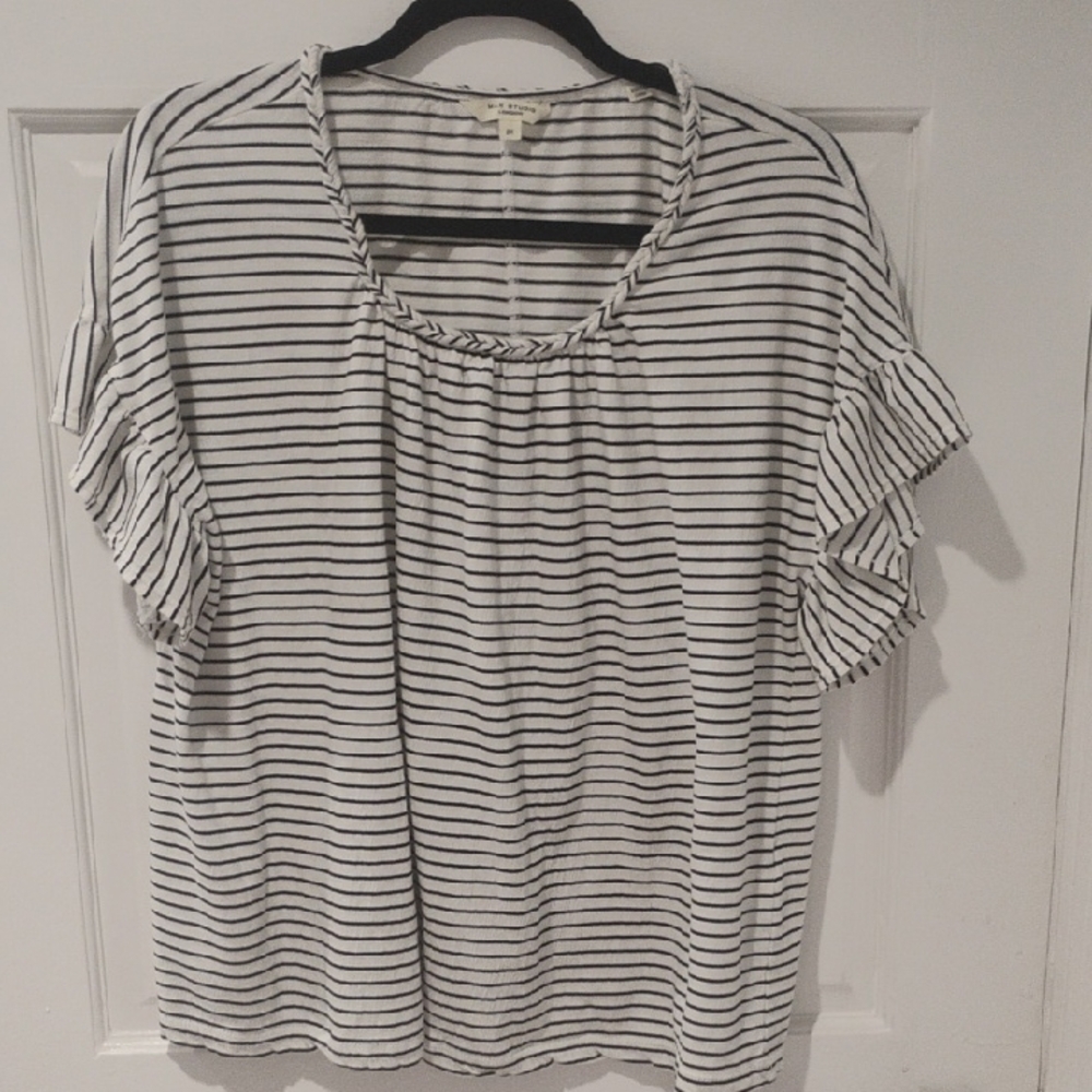 Max Studio Black and White Striped Short Sleeve Top